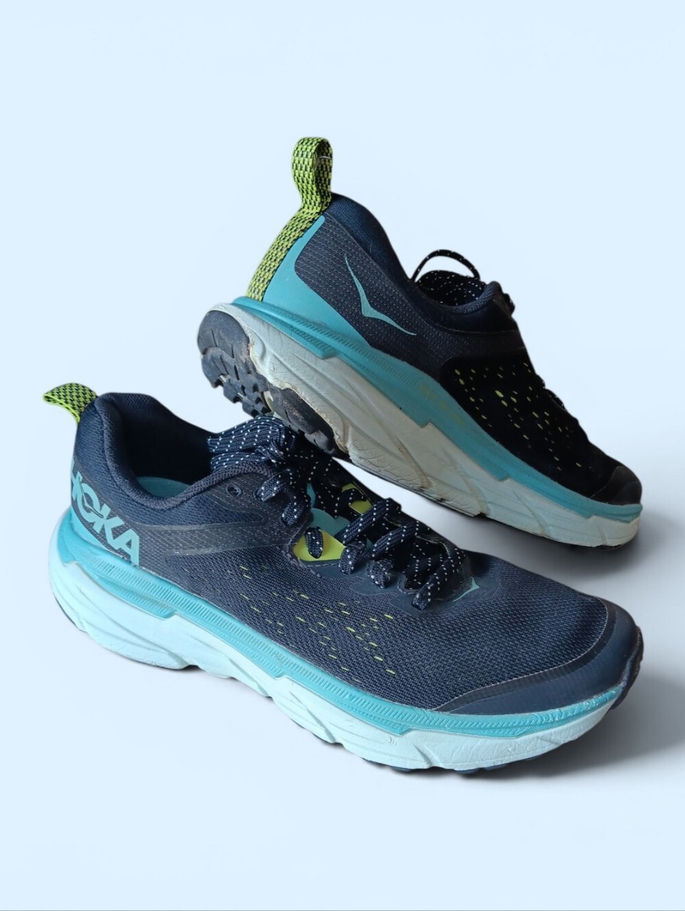 Hoka One One Challenger ATR6